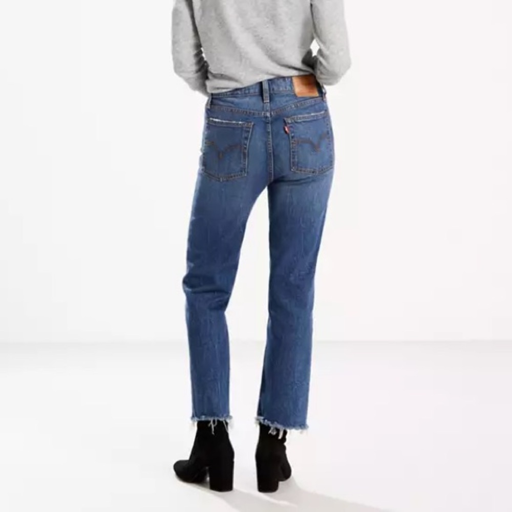 Levi's Premium Wedgie Fit Raw hem Jeans